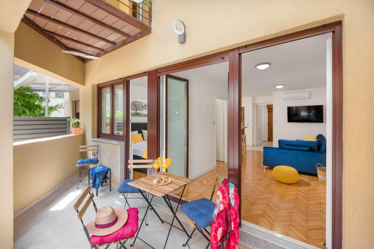 Apartments And Rooms Daisy 斯普利特 外观 照片